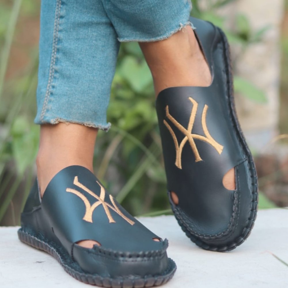 HL LEATHER L