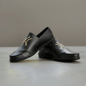 এম  - কালো